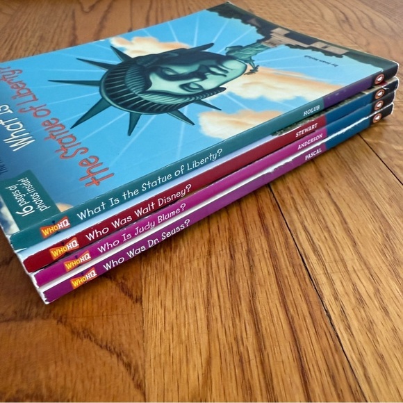 Set of 4 Illustrated Books What Is Who Was Who Is for Kids Dr. Seuss Disney - Picture 3 of 3